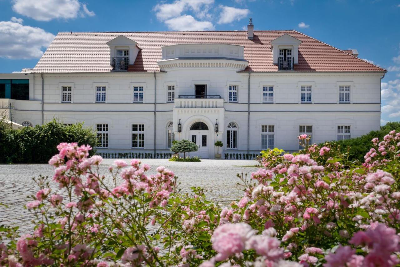 Palac Na Opieszynie Hotel Wrzesnia
